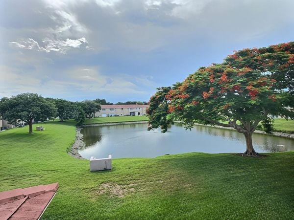 889 TWIN LAKES Drive, Unit 1-J, Coral Springs, FL 33071