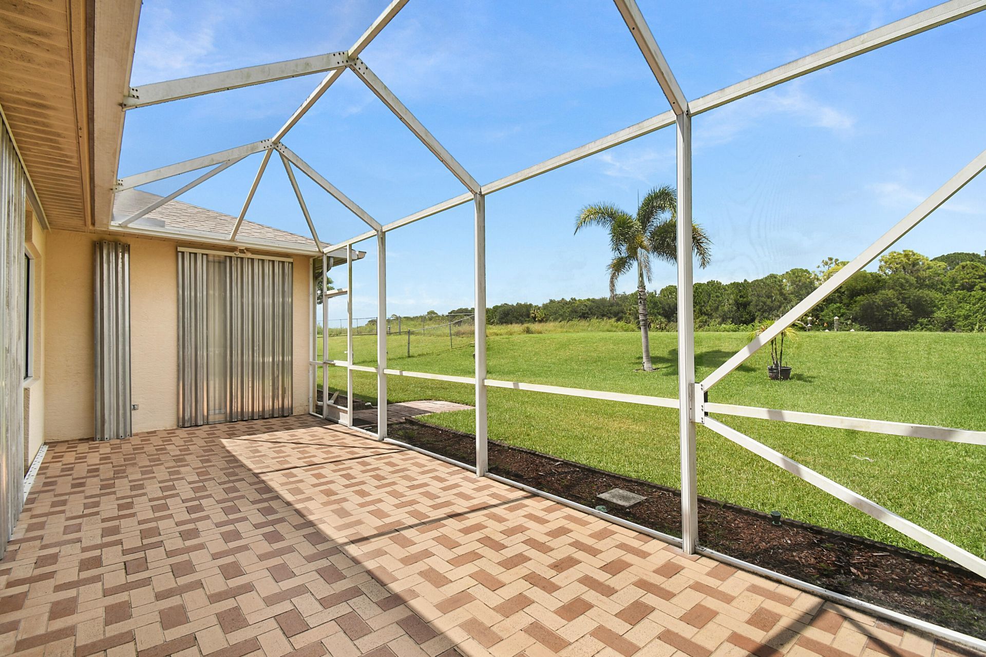 1879 SW Import Drive, Port Saint Lucie, FL 34953 Photo