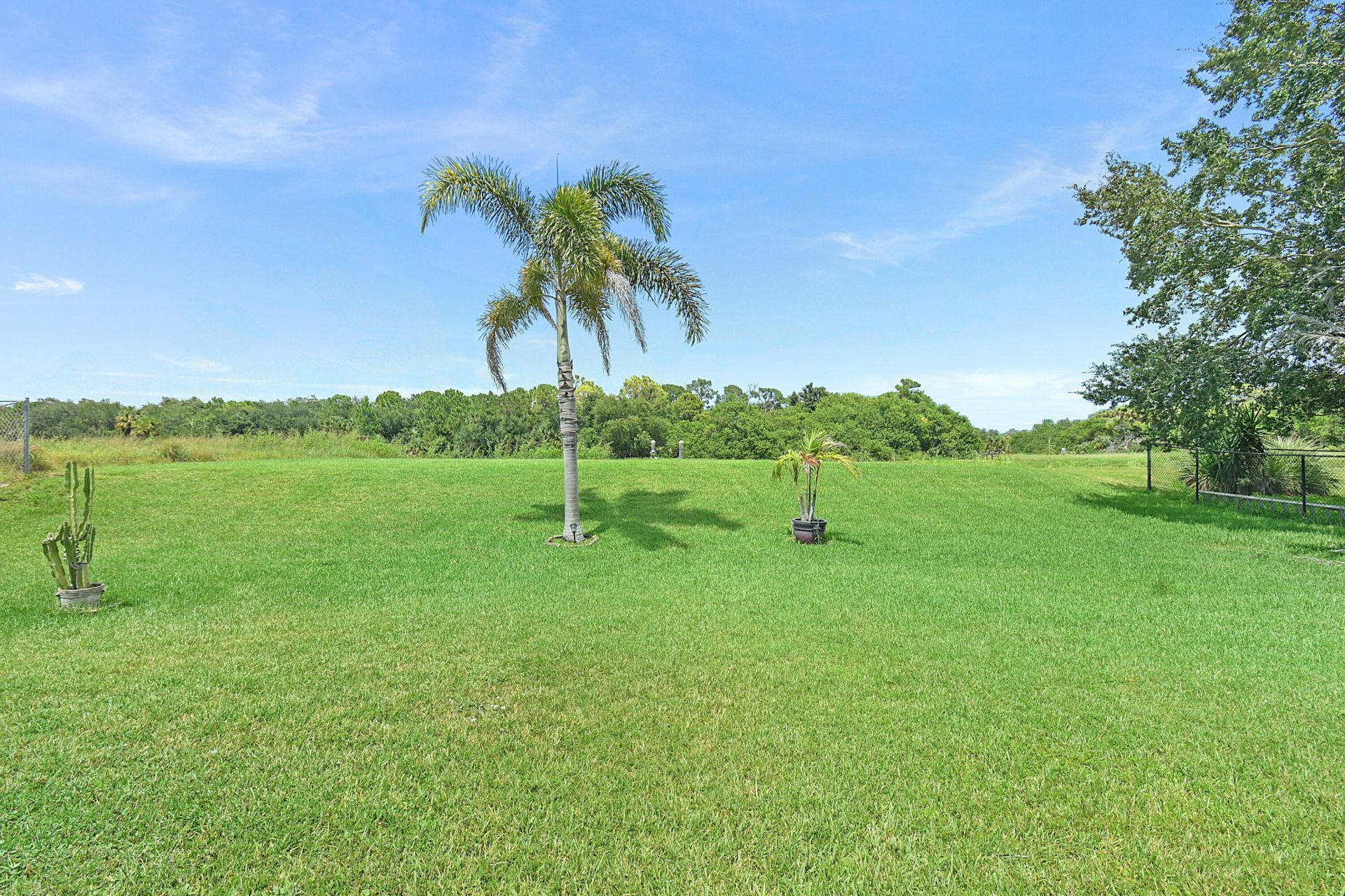 1879 SW Import Drive, Port Saint Lucie, FL 34953 Photo