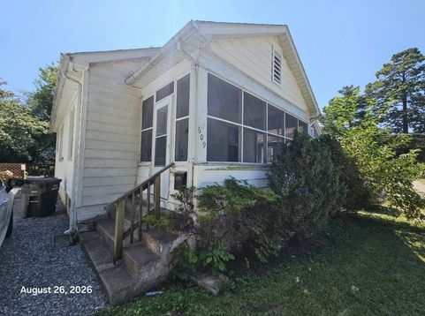 Main Photo