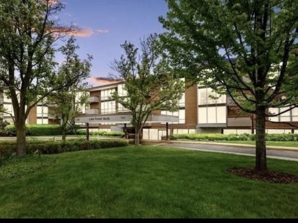 1301 N Western Avenue , Unit 237, Lake Forest, IL 60045