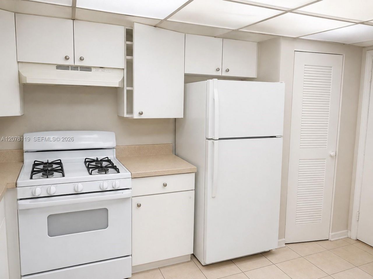 17911 NW 68th Ave , Unit O202, Hialeah, FL 33015 Photo