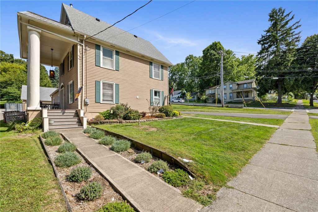 167 S Main Street, Unit 2, Fairport, NY 14450 Main Photo