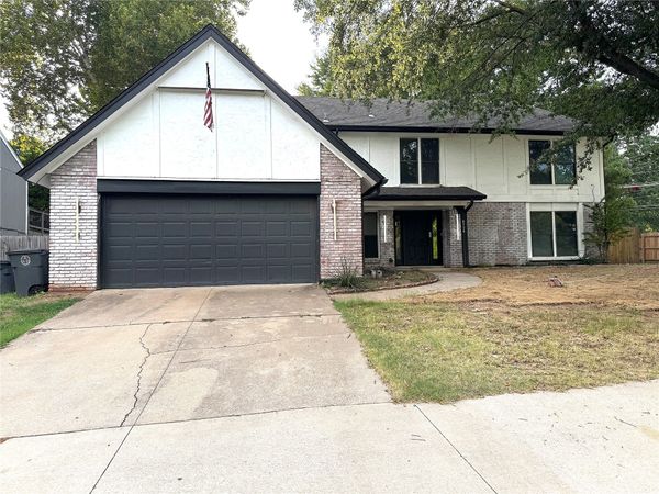 8106 S Pittsburg Avenue , Tulsa, OK 74137