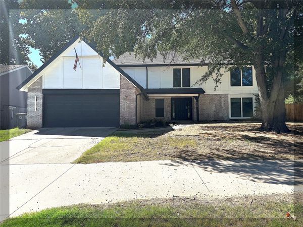 8106 S Pittsburg Avenue, Tulsa, OK 74137