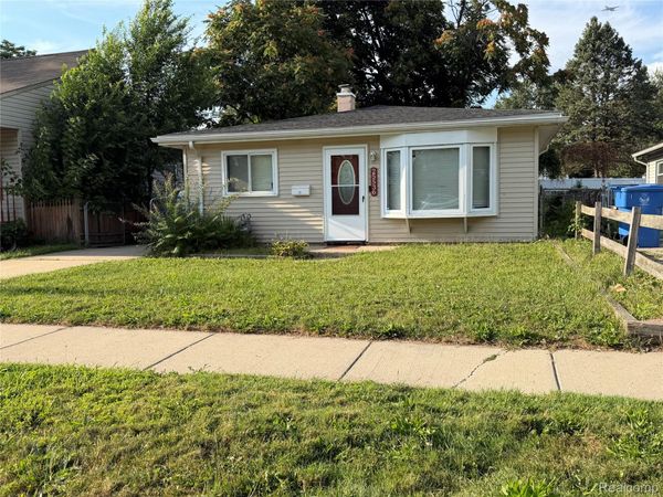 25536 Powers Avenue, Dearborn Heights, Mi 48125