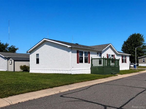 28917 Briarwood , Huron Township, Mi 48134