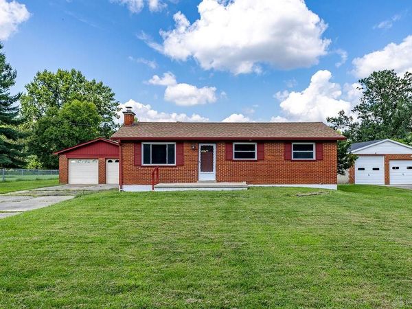 8016 School Road, SycamoreTownship, OH 45249