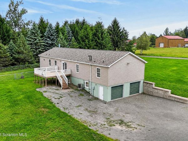 180 Lomery Road , Meshoppen, PA 18630