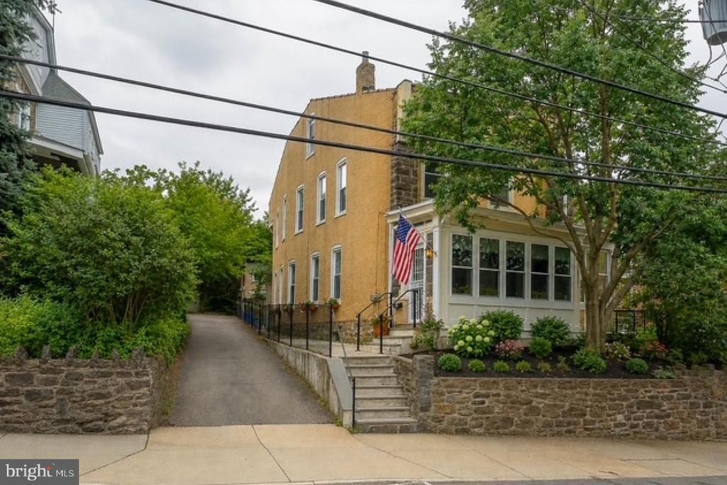 5199 RIDGE AVENUE, PHILADELPHIA, PA 19128