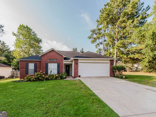 111 Saint Brendands DR, Bonaire, GA 31005