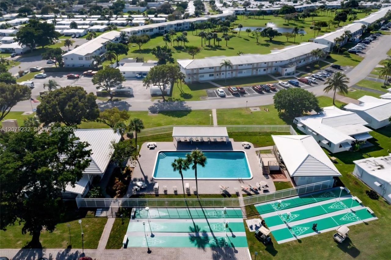 2551 W Golf Blvd, Unit 101, Pompano Beach, FL 33064 Photo