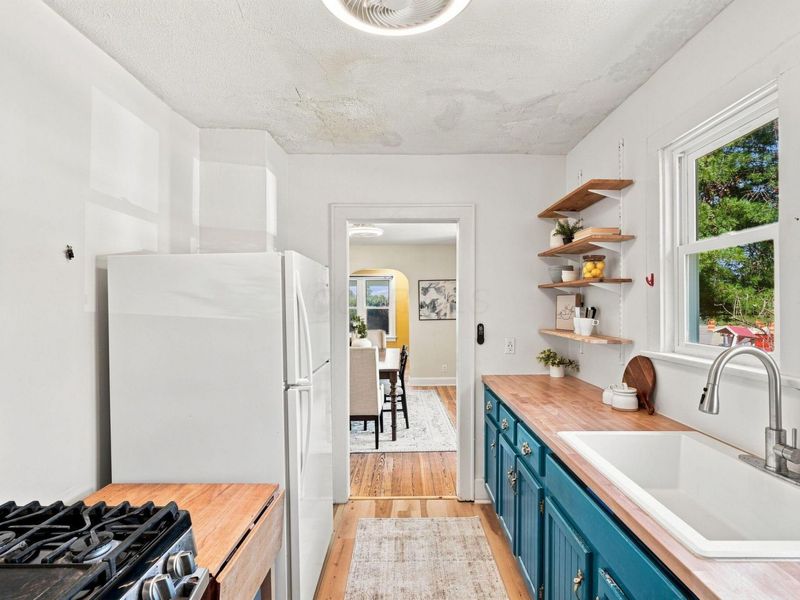 1990 Stelzer Road, Columbus, OH 43230 Photo 15