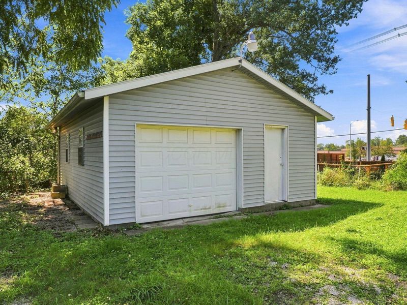 1990 Stelzer Road, Columbus, OH 43230 Photo 37
