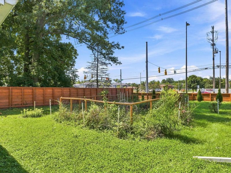1990 Stelzer Road, Columbus, OH 43230 Photo 44