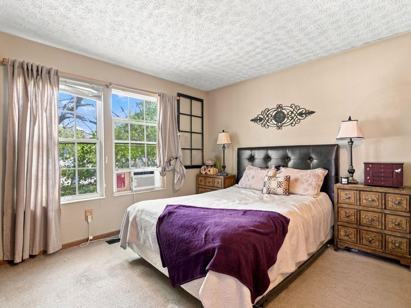 3795 Secretariat Court, Columbus, OH 43221 Photo 17