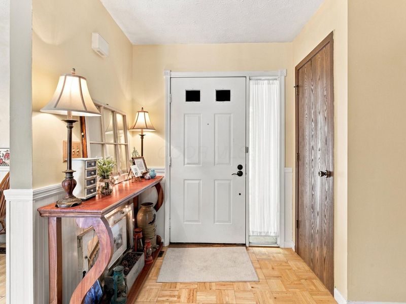 3795 Secretariat Court, Columbus, OH 43221 Photo 6