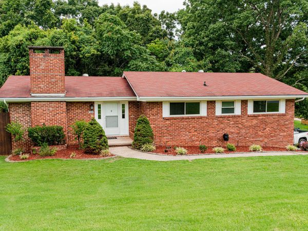 1329 Cloverdale Drive, Hixson, TN 37343
