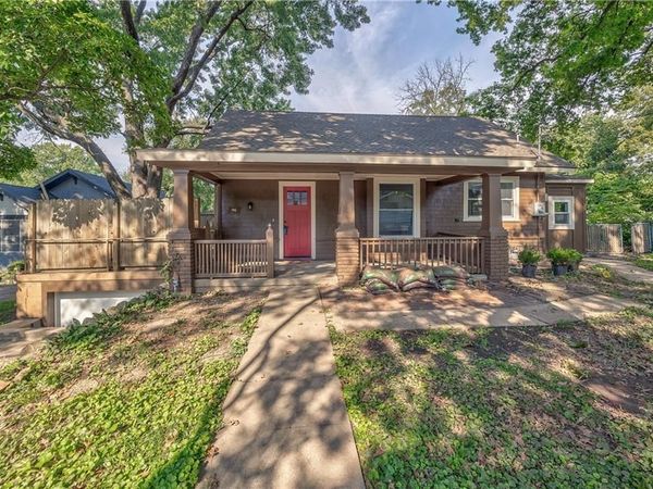 703 N 12th Street, Leavenworth, KS 66048