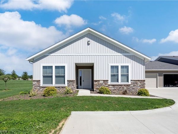 1813 Blackberry Lane , Orrville, OH 44667