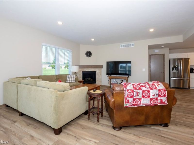 1813 Blackberry Lane, Orrville, OH 44667 Photo 2