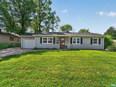 9023 Lamont Street, Omaha, NE 68124