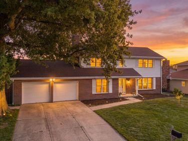 413 S 212 Street, Omaha, NE 68022
