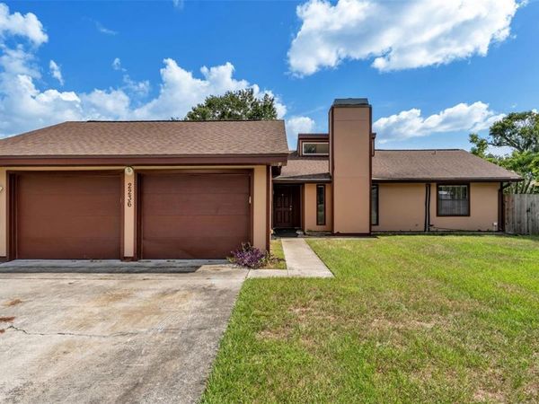 2236 COUNTRY LOOP N, LAKELAND, FL 33811