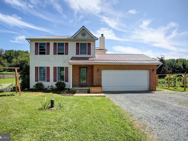 6834 SLABTOWN ROAD, WAYNESBORO, PA 17268