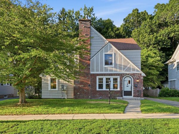 130 Westmoreland Ave, Longmeadow, MA 01106