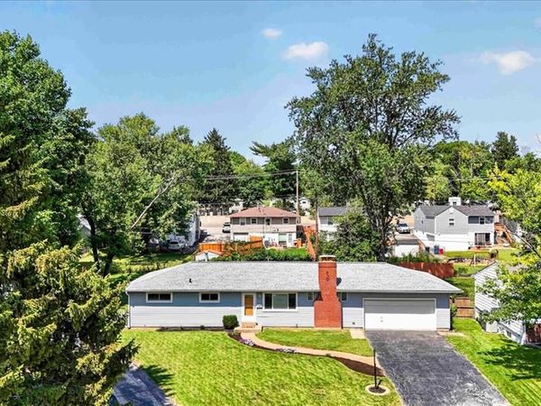 4725 Candace Drive, St Louis, MO 63123