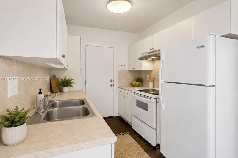 900 SW 84th Ave , Unit 415D, Miami, FL 33144 Photo