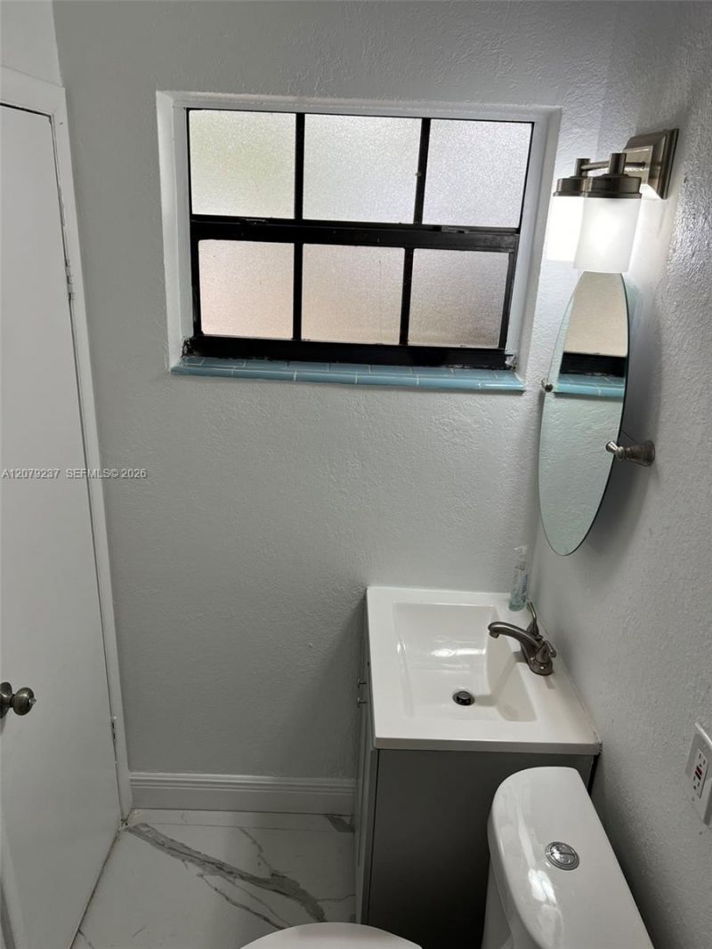 4421 NW 33rd St , Lauderdale Lakes, FL 33319 Photo