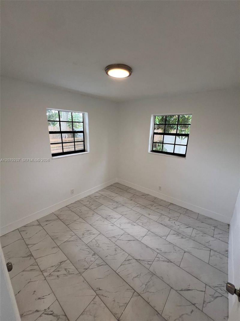 4421 NW 33rd St , Lauderdale Lakes, FL 33319 Photo