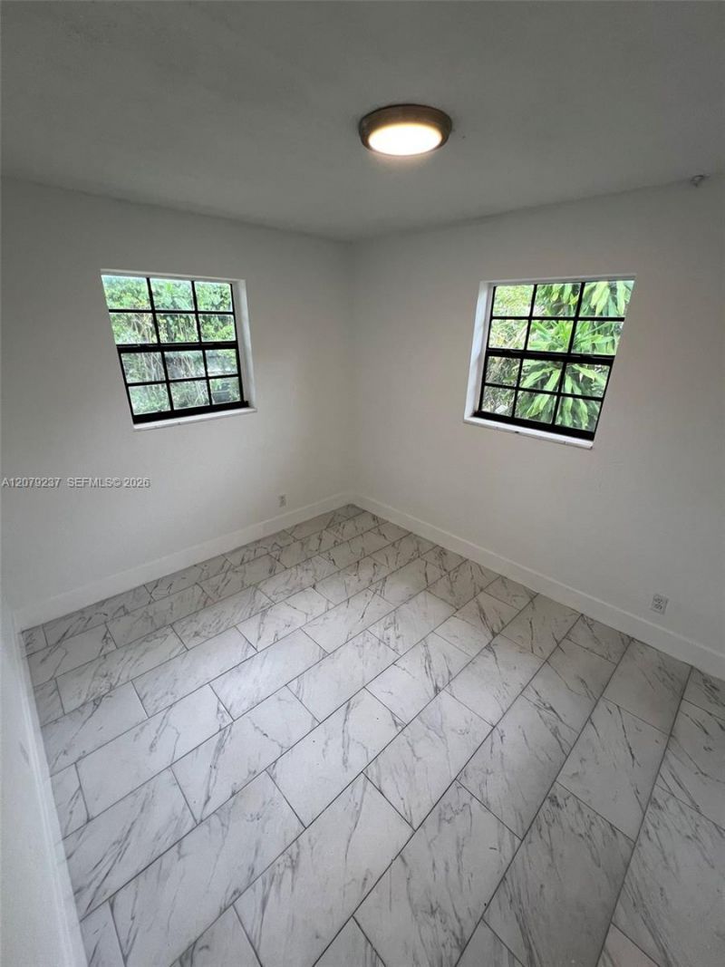 4421 NW 33rd St , Lauderdale Lakes, FL 33319 Photo