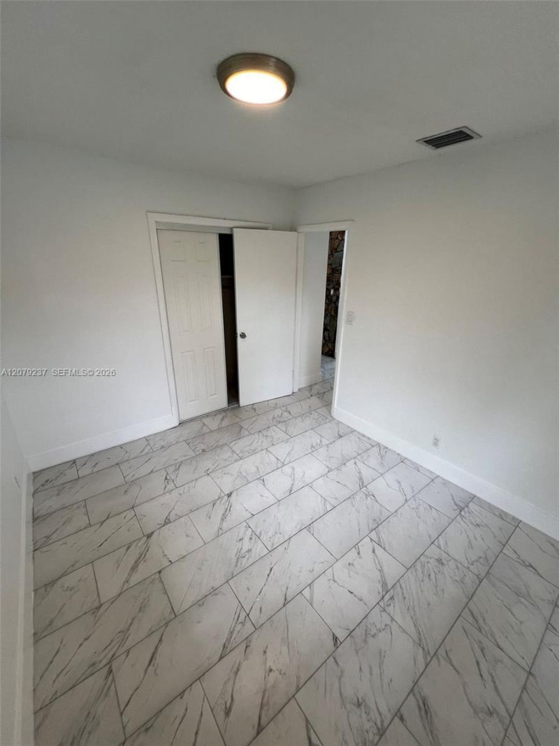 4421 NW 33rd St , Lauderdale Lakes, FL 33319 Photo
