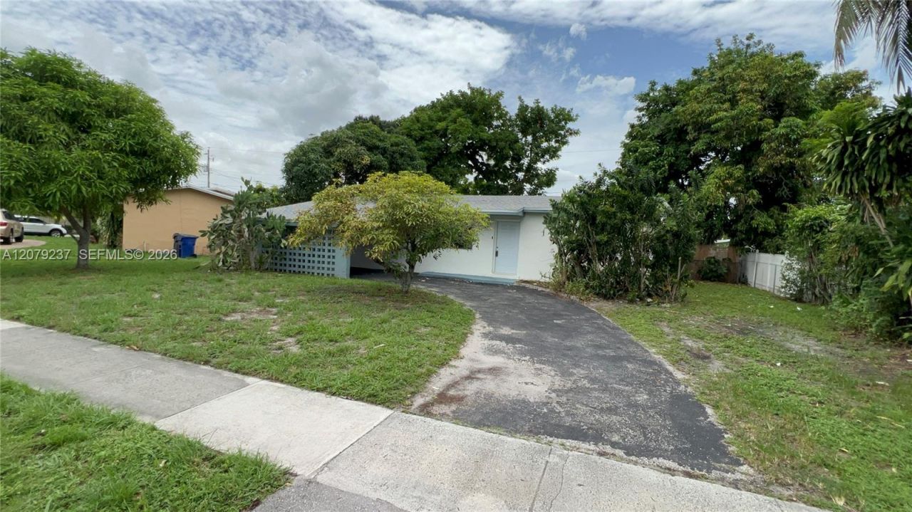 4421 NW 33rd St , Lauderdale Lakes, FL 33319 Photo