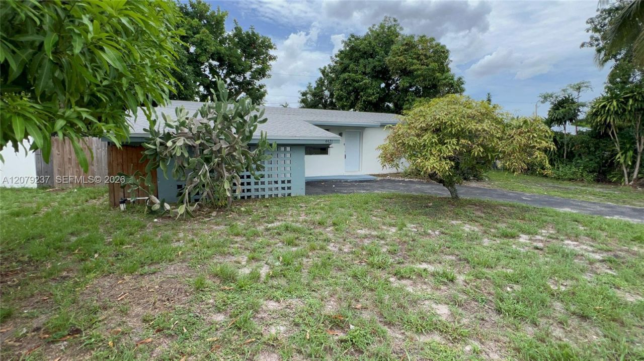 4421 NW 33rd St , Lauderdale Lakes, FL 33319 Photo