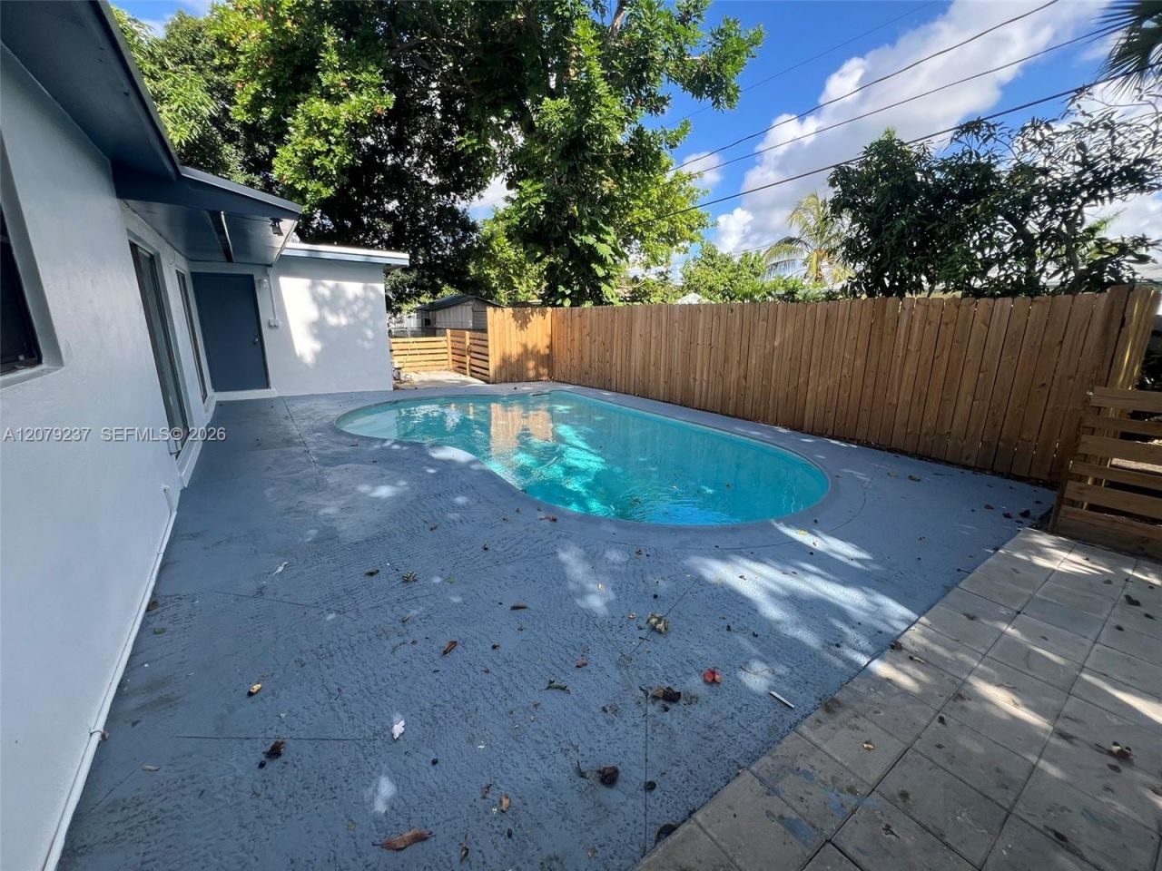 4421 NW 33rd St , Lauderdale Lakes, FL 33319 Photo