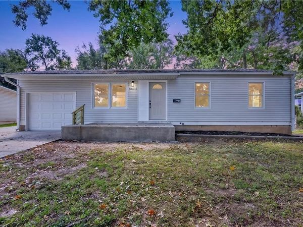 18513 E 5th terr Street, Independence, MO 64056