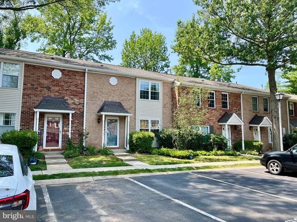 32 PAGODA CT , LAWRENCE, NJ 08648