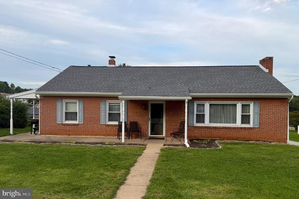 305 GLENVUE ROAD , GLEN ROCK, PA 17327