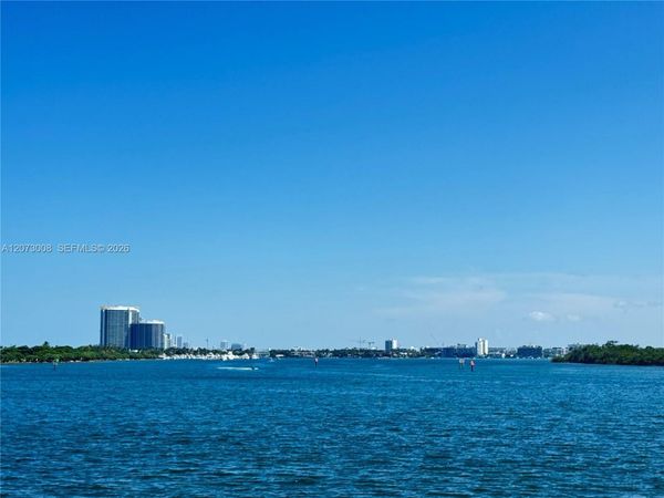 300 Bayview Dr , Unit 501, Sunny Isles Beach, FL 33160