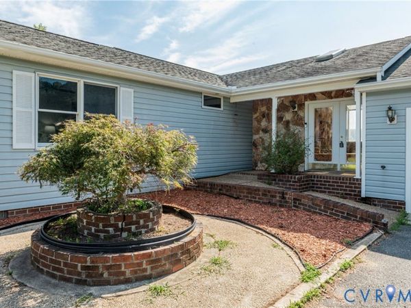 126 Meadow Drive , Tappahannock, VA 22560