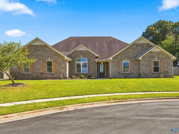 13077 Summerfield Drive, Athens, AL 35613