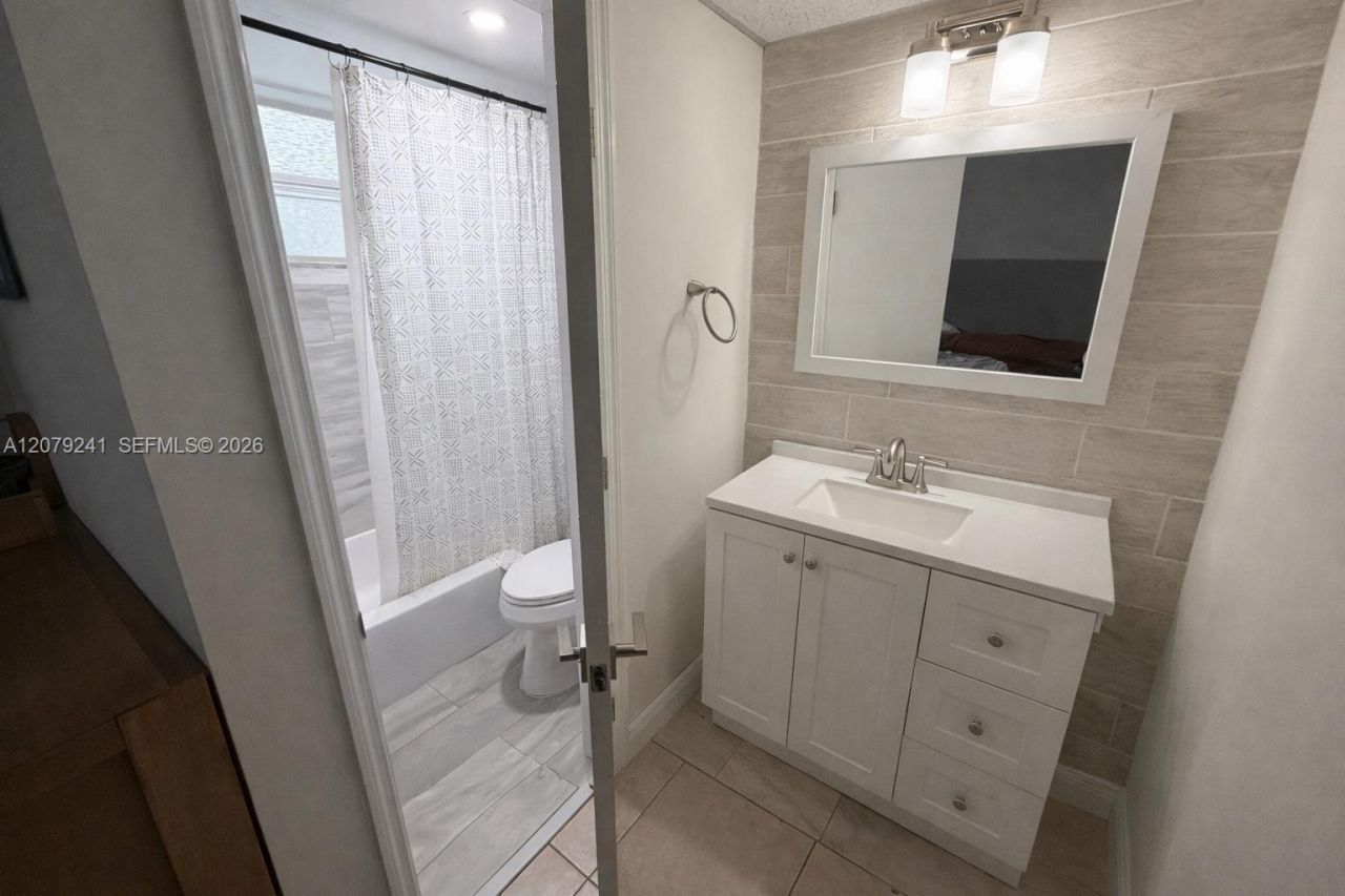6782 SW 25th St , Unit HS, Miami, FL 33155 Photo
