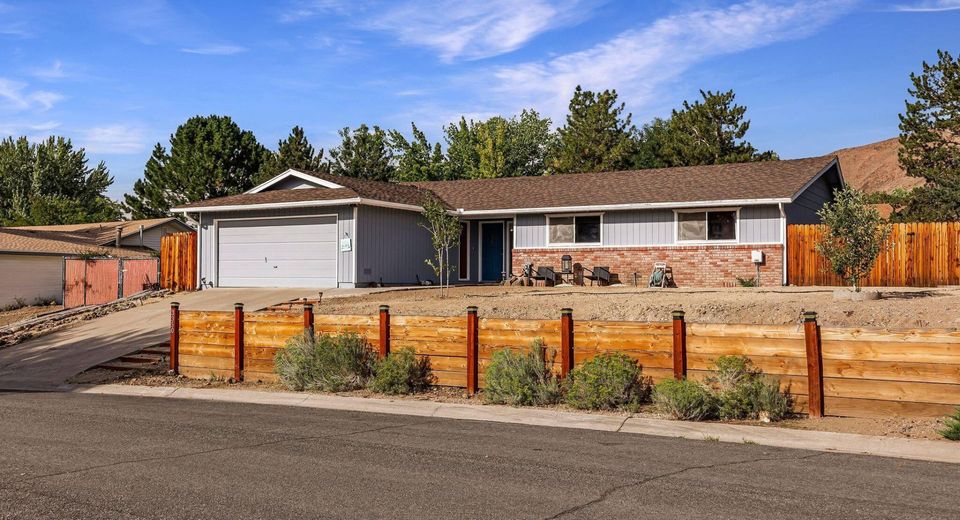 3350 Shawnee Circle, Reno, NV 89502 Photo