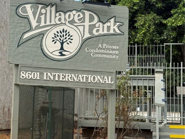 8601 International Avenue, Unit 259, Canoga Park, CA 91304