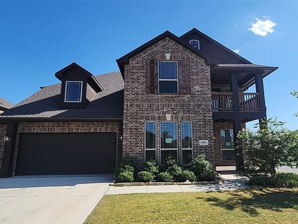 900 Superbloom Avenue, Justin, TX 76247
