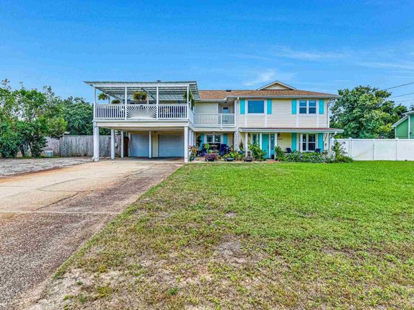 13626 Canal Dr, Pensacola, FL 32507